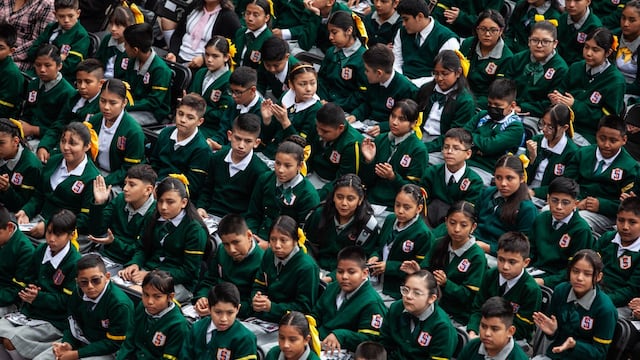 Alumnos de la escuela mixta secundaria No. 1 “Cesar A. Ruiz”  durante el arranque del ciclo escolar 2025- 2026