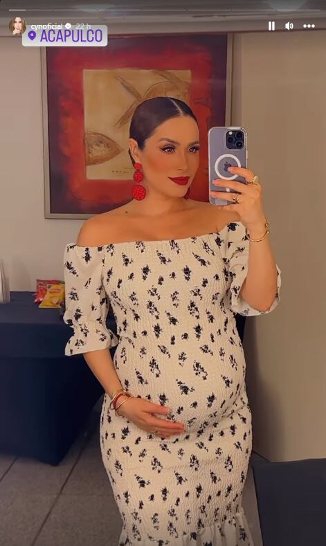 Cynthia Rodríguez se muestra en Acapulco.