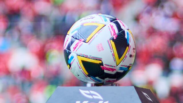 Liga MX se detendría en pleno torneo por huelga de árbitros.