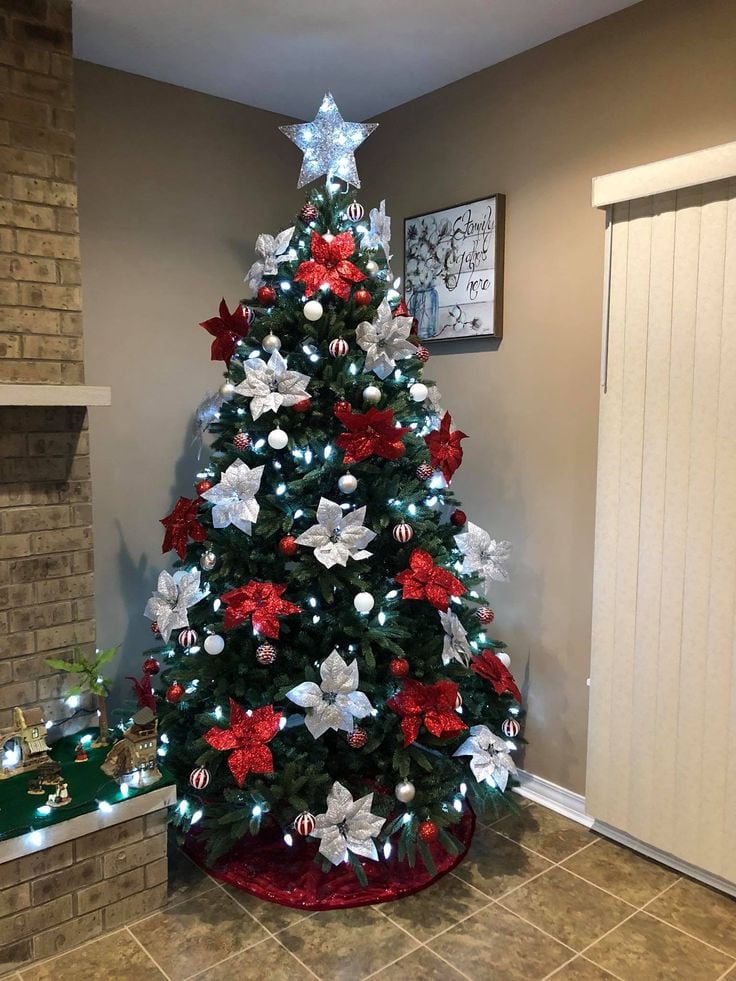 Árbol de Navidad en tendencia 2024: 5 ideas de Pinterest para decorarlo