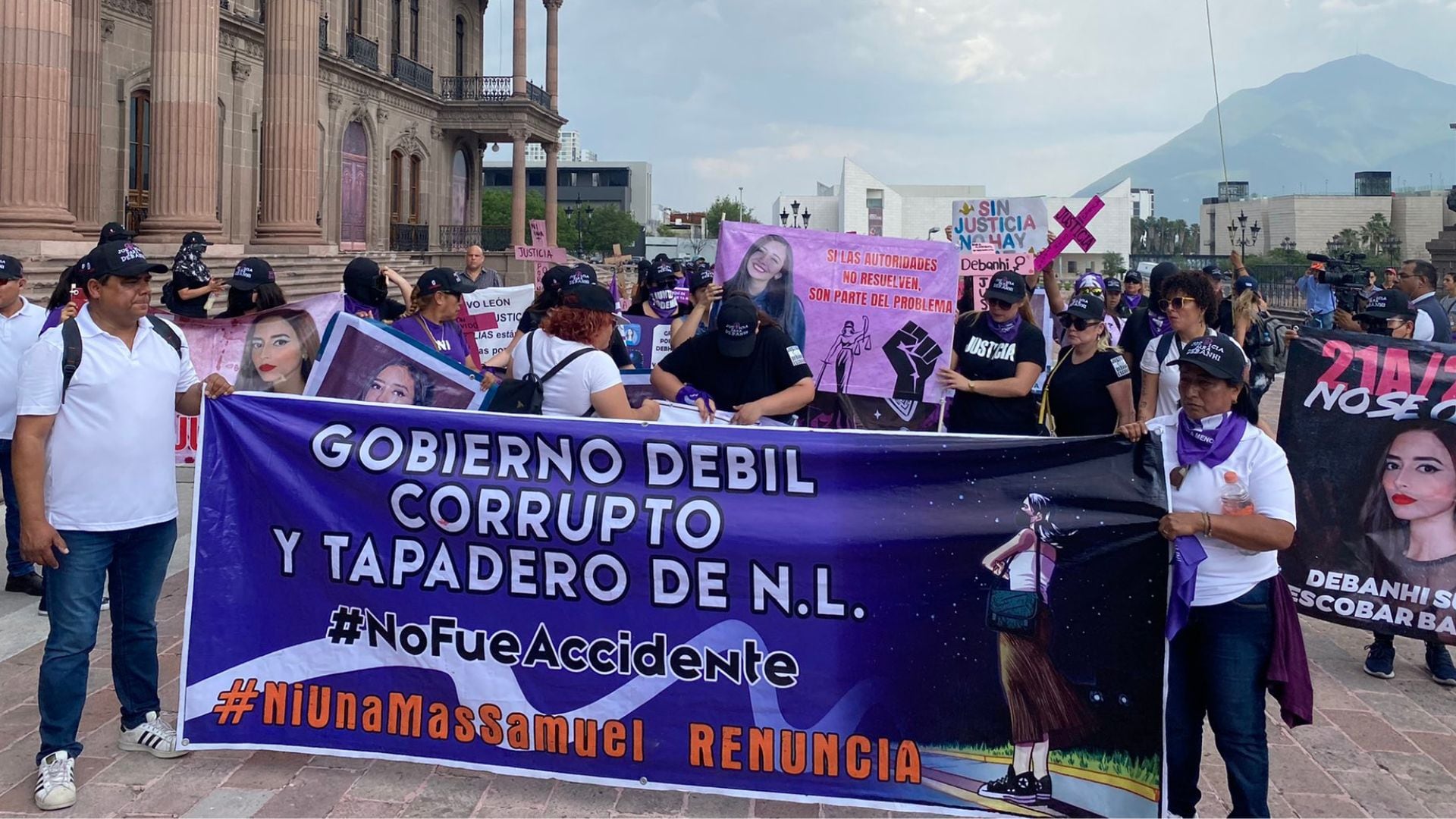 Protesta a un año del feminicidio de Debanhi Escobar