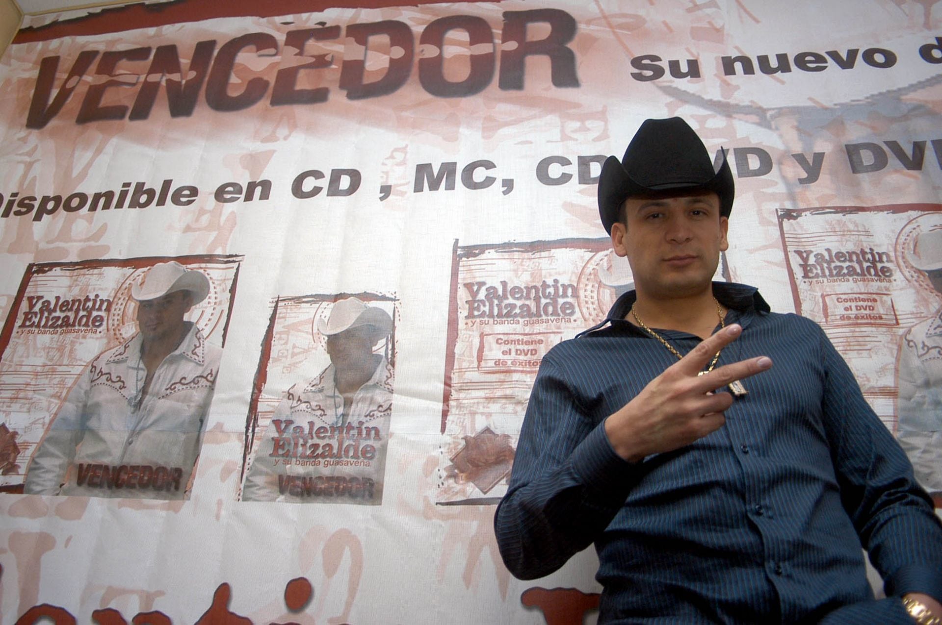 Valentín Elizalde, cantante.