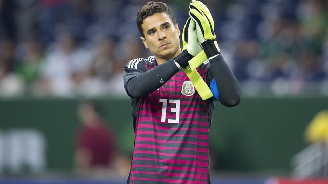 Ochoa en un partido con el Tri