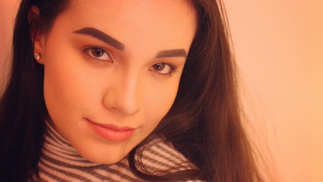 Sarita, hija de José José.