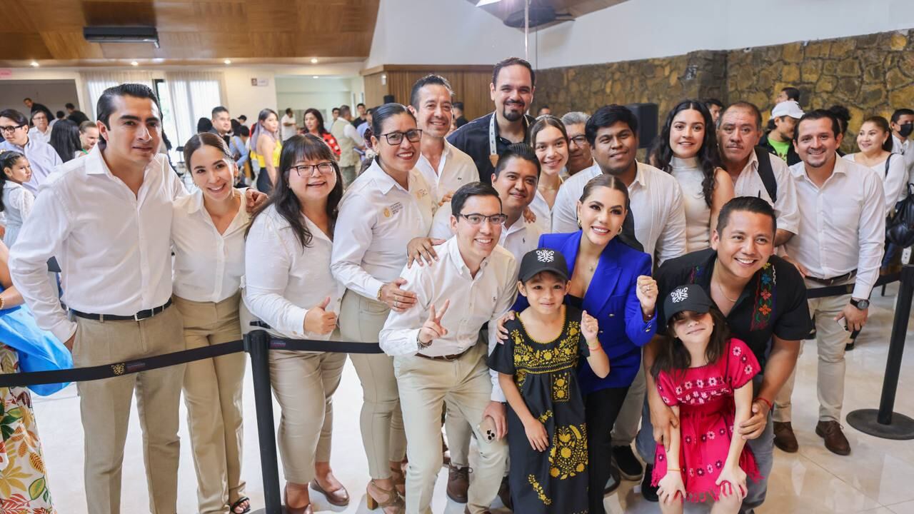Evelyn Salgado tomó protesta al gobernador y gabinete infantil 2025 de Guerrero
