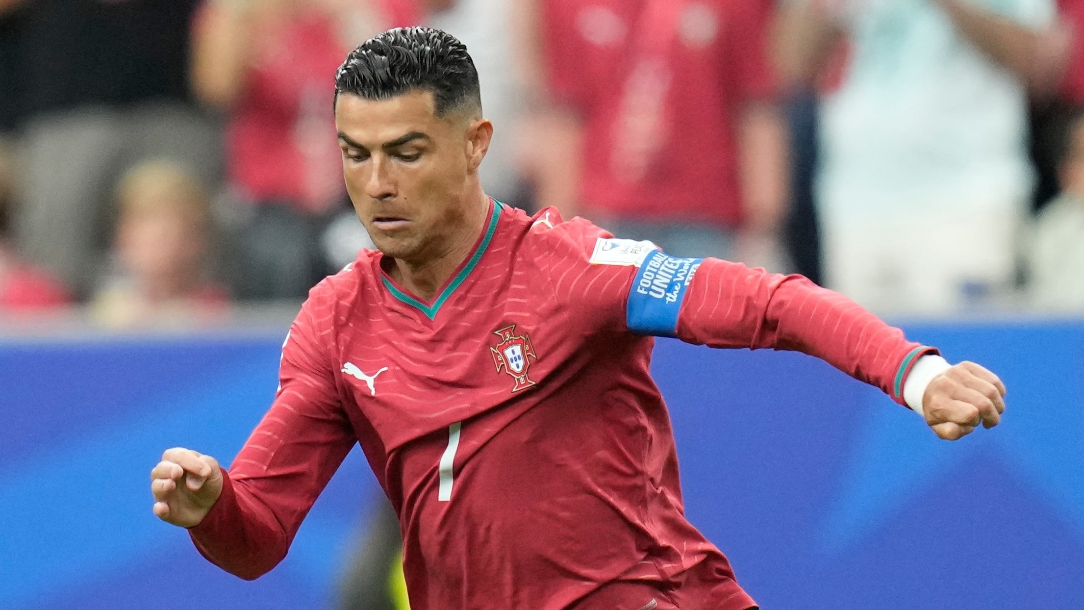 Cristiano Ronaldo anotó a Congo para ser el primer jugador en marcar en seis mundiales de la FIFA,