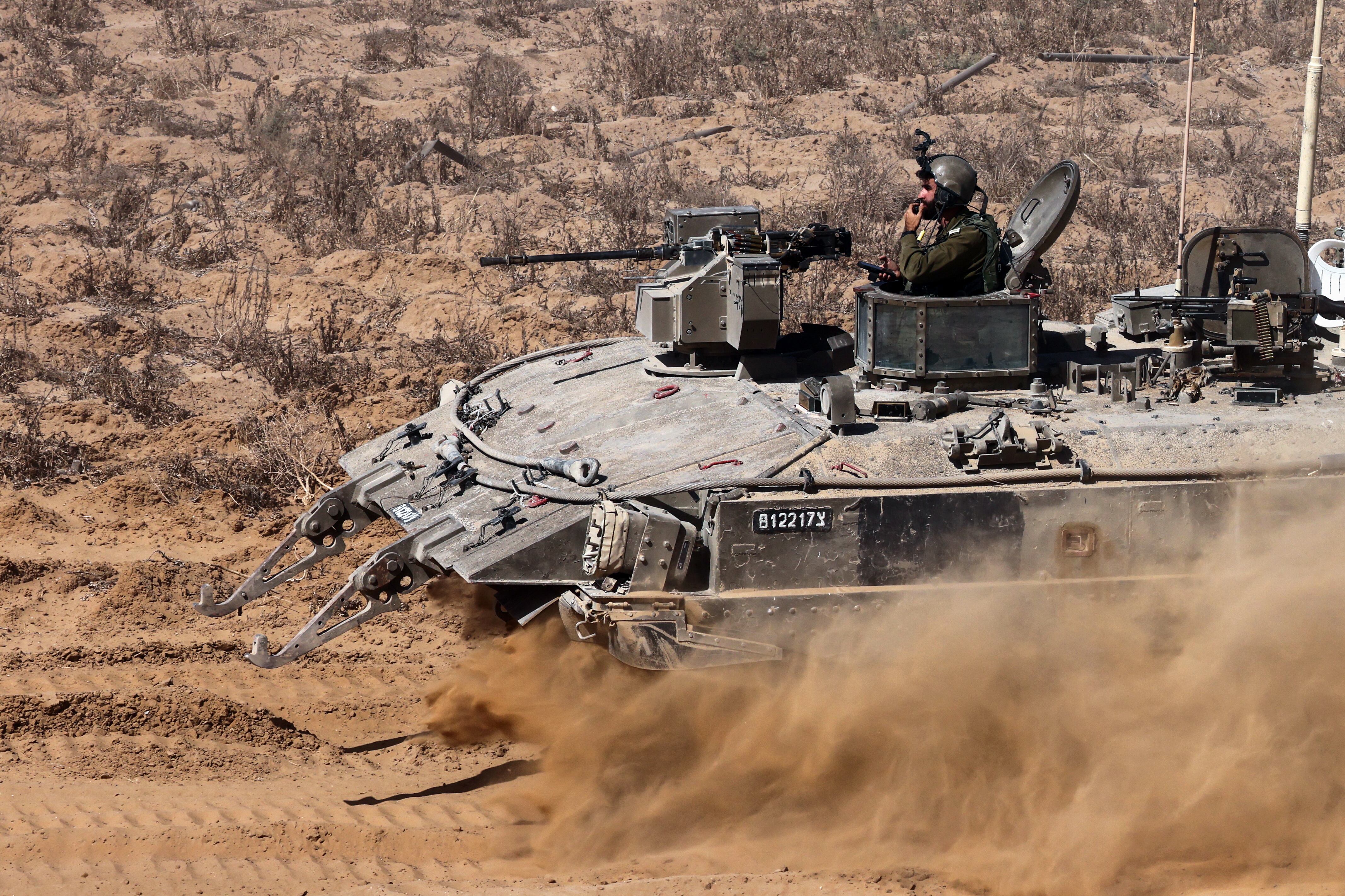 Tanques israelíes en Gaza