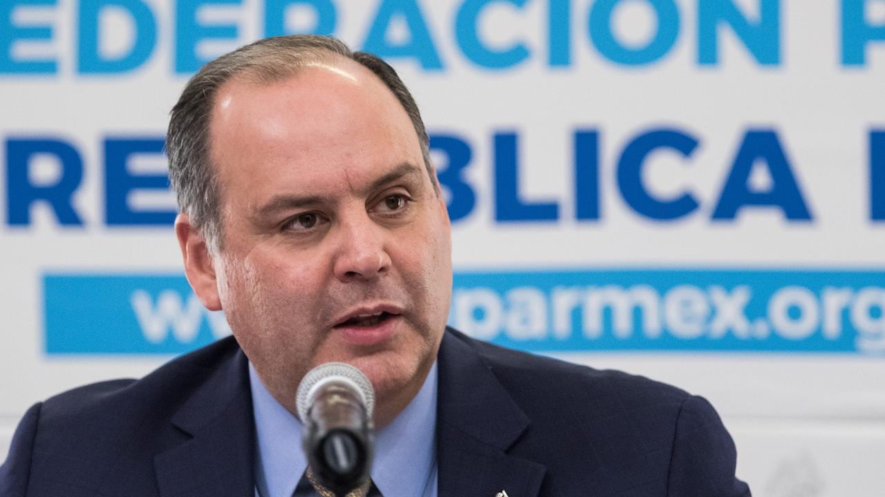 Gustavo de Hoyos Walther: de fracaso en fracaso frente a AMLO