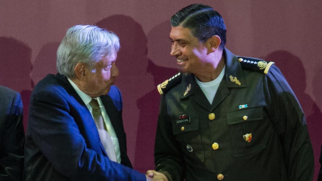 Andrés Manuel López Obrador y el titular de la Sedena, Luis Cresencio Sandoval
