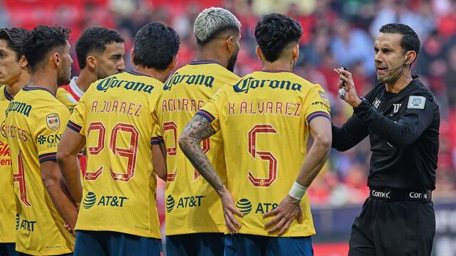 Una a una las fallas arbitrales en contra del América durante la Liguilla.