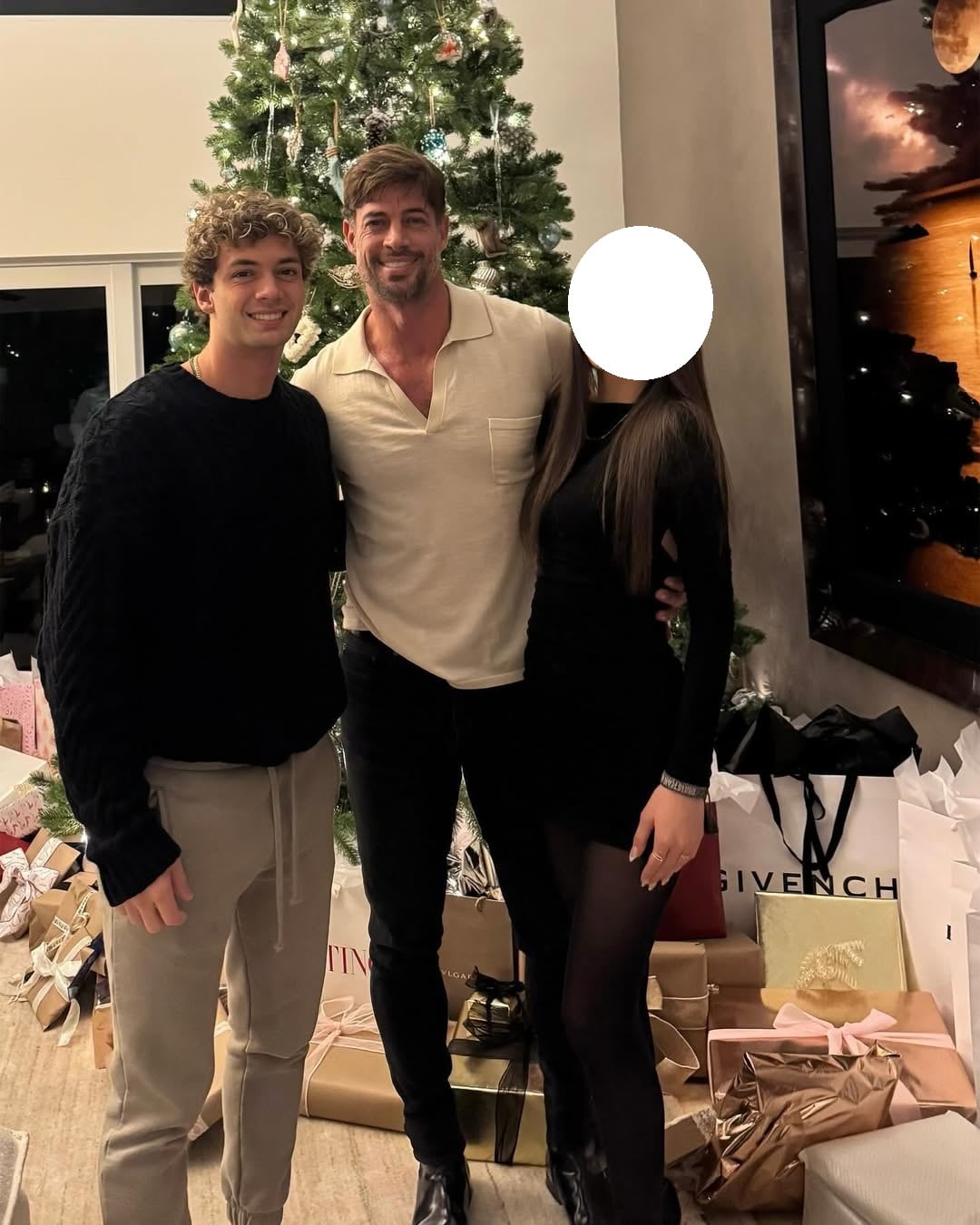 William Levy con sus hijos Christopher y Kailey.