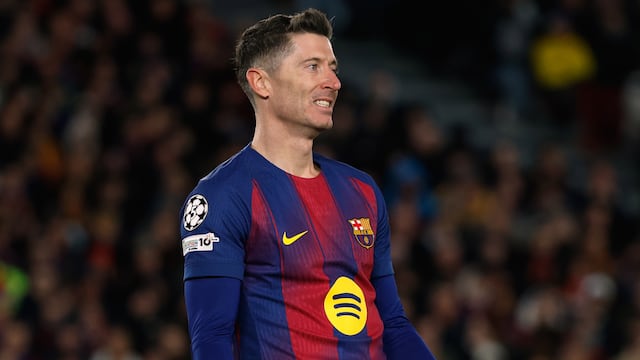 La esposa de Robert Lewandowski advierte un posible adiós al FC Barcelona