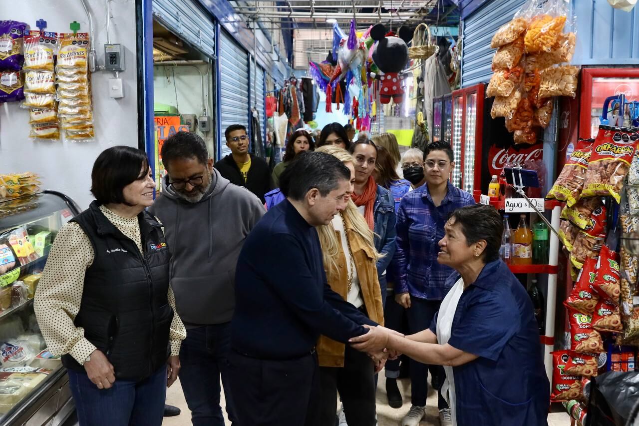 Giovani Gutiérrez entrega obras en Coyoacán