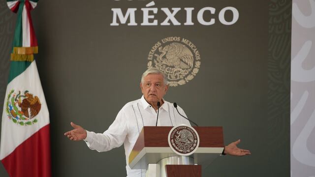 Andrés Manuel López Obrador (AMLO)