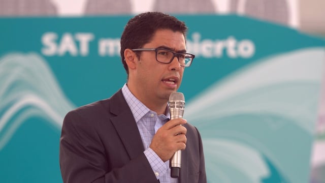 Osvaldo Santín Quiroz, jefe del SAT