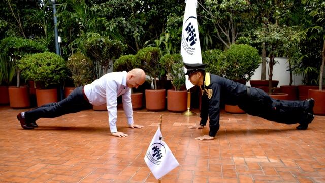 Policía y presidente de la organización
