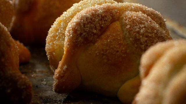 Te decimos dónde comprar pan de muerto y su precio