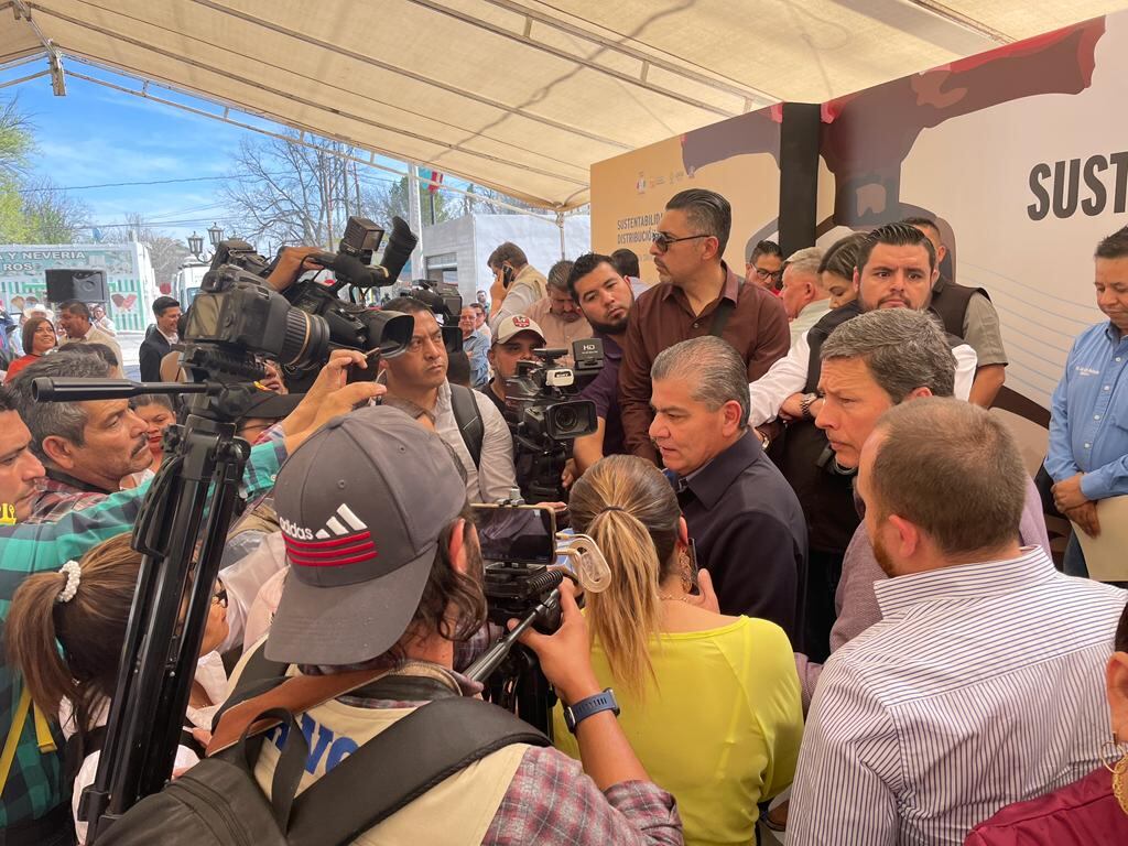 Miguel Ángel Riquelme y Constellation Brands  inauguran red de agua potable en Zaragoza