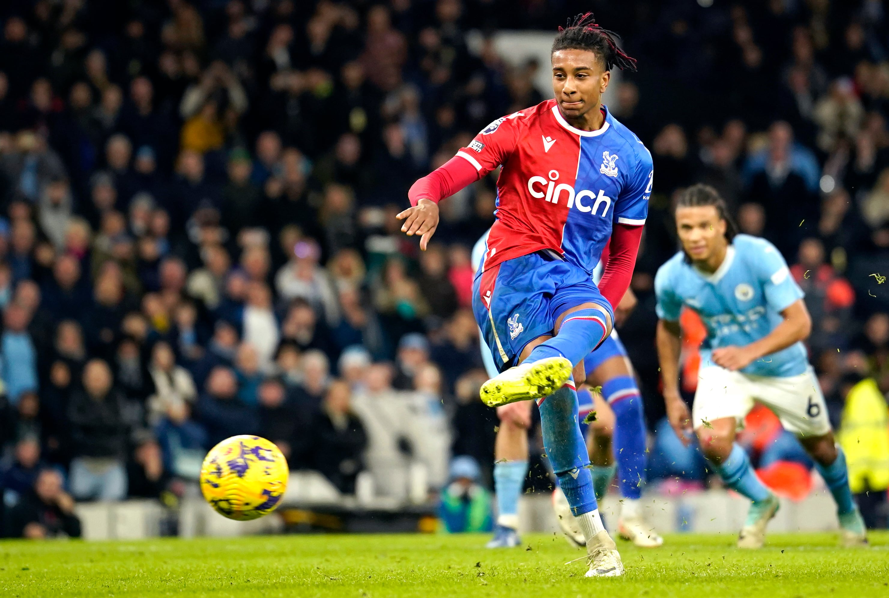 Michael Olisé con Crystal Palace