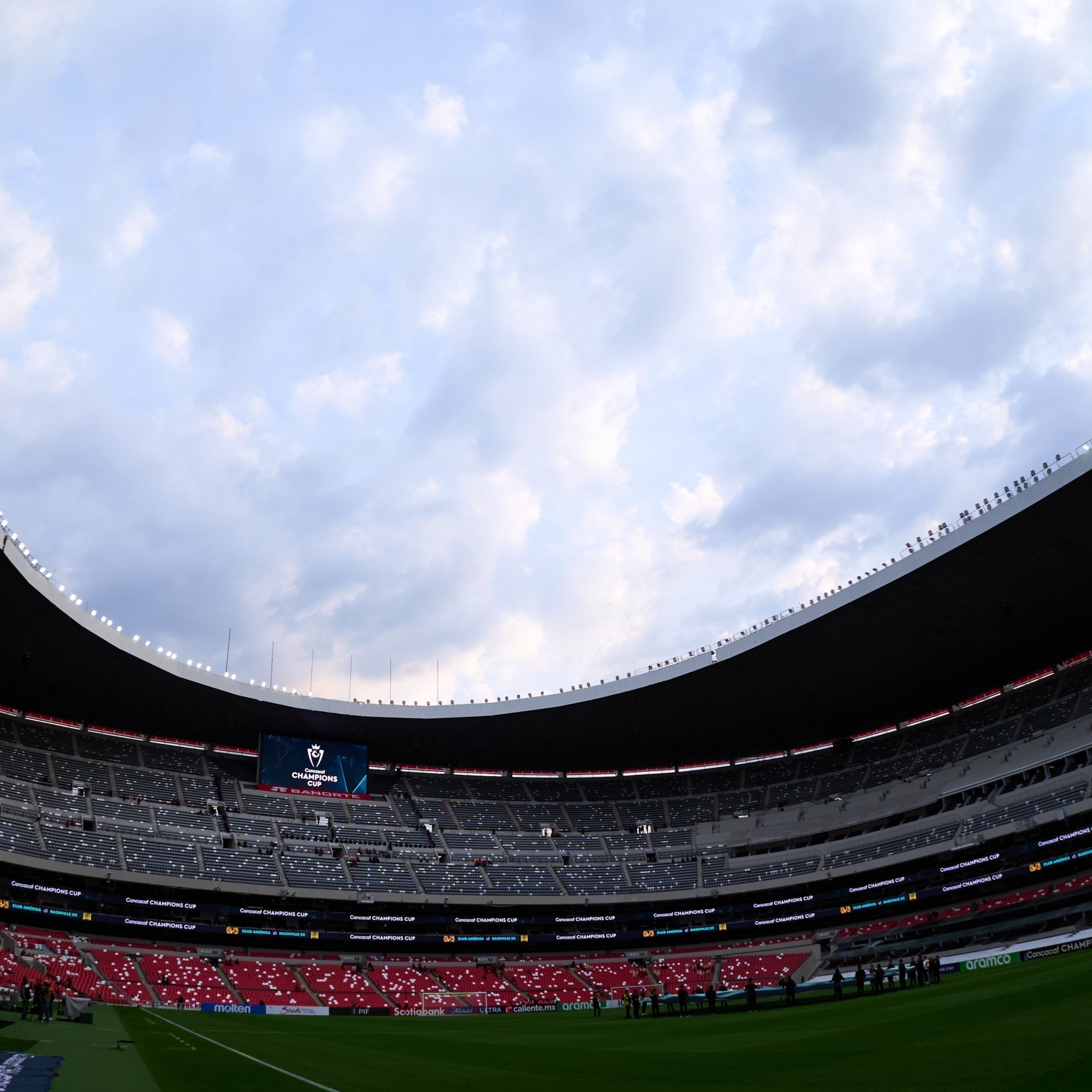 Revelan los precios de la comida en palcos del Estadio Banorte
