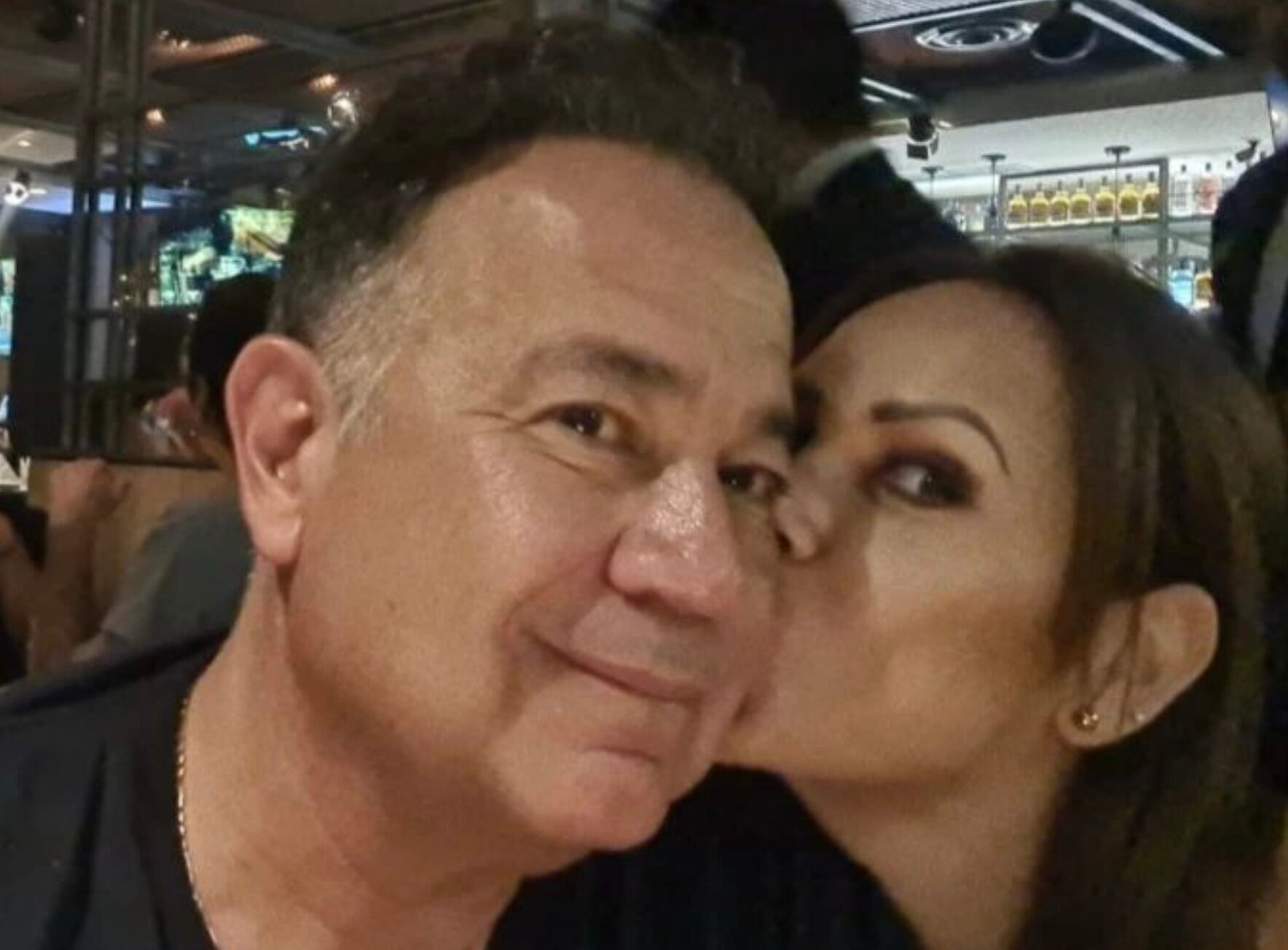 Mariana Robles y Nicandro Díaz