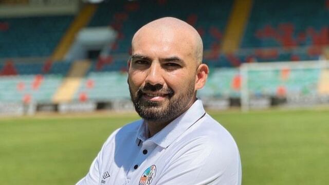 Jehu Chiapas, ex futbolista de la Liga MX y técnico del Salamanca UDS.