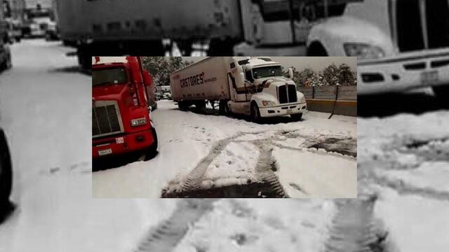 Cierre de carretera en Puebla por nevada