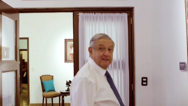 AMLO en la Sala "Daniel Cabrera".