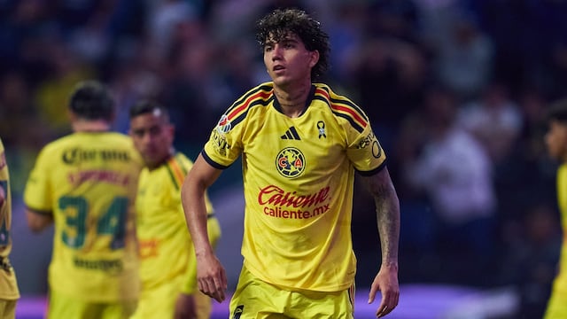 Kevin Álvarez es baja del América para el Clásico Nacional ante Chivas.
