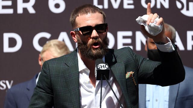 Los lujosos lentes de Caleb Plant fueron destruidos por el Canelo