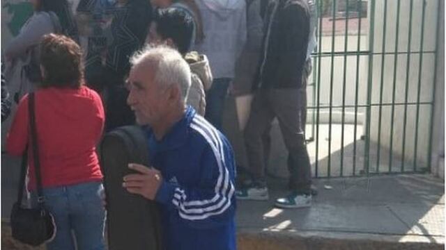 Liberan a don Lucio Yañez, violinista encarcelado un año por defenderse de asalto