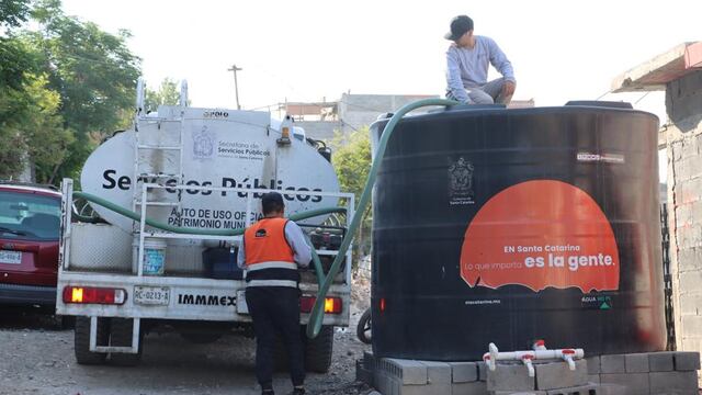 Jesús Nava ordena envío de pipas a Santa Catarina