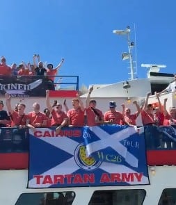 Los aficionados de Escocia habrían dejado sin cerveza a varios bares de Boston