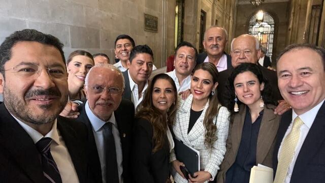 Ricardo Gallardo acude a reunión con AMLO