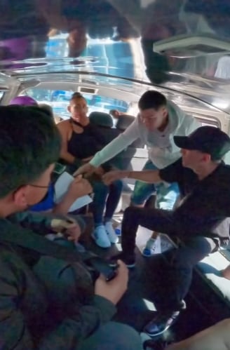 Falso asaltante finge robo y termina regalando celulares