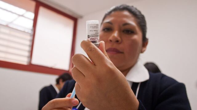 10 enfermos tenían antecedente de vacunación