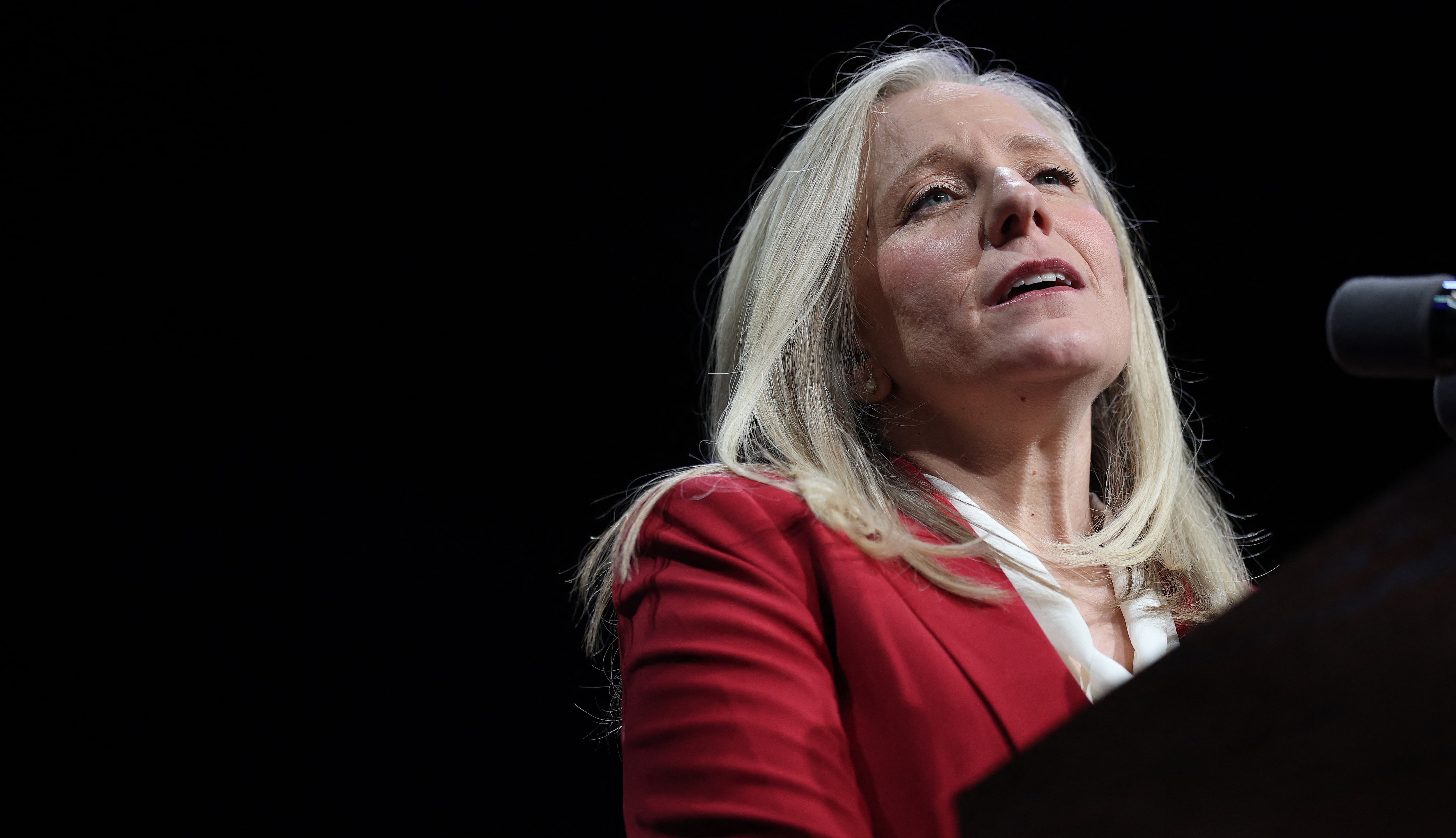 Abigail Spanberger: la demócrata gana la gubernatura de Virginia