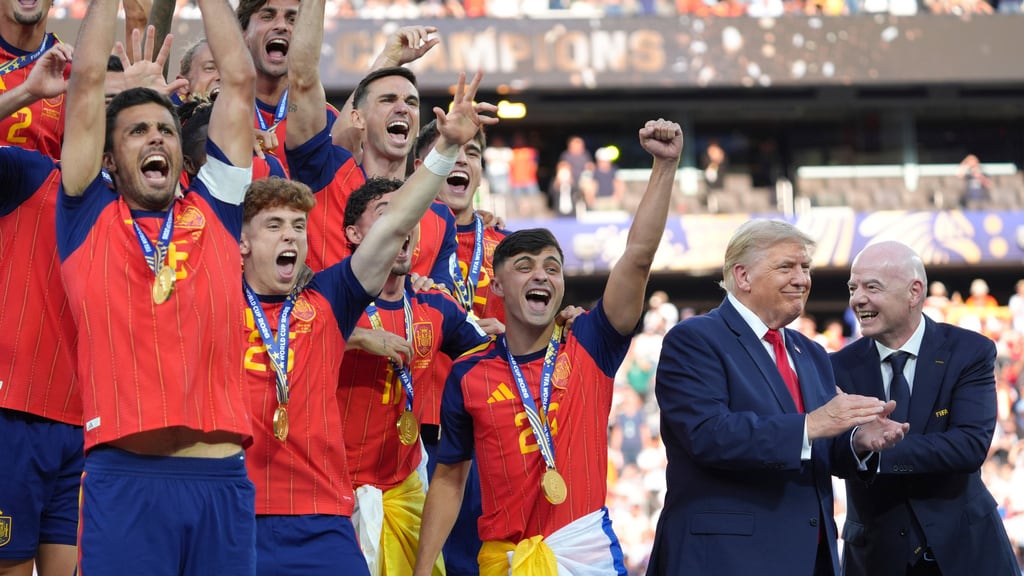¿Qué hay detrás de la complicidad entre Trump e Infantino?