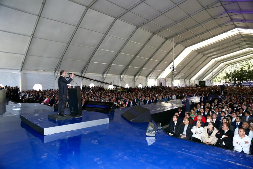 Fernando Flores en su 1er Informe de Gobierno en Metepec