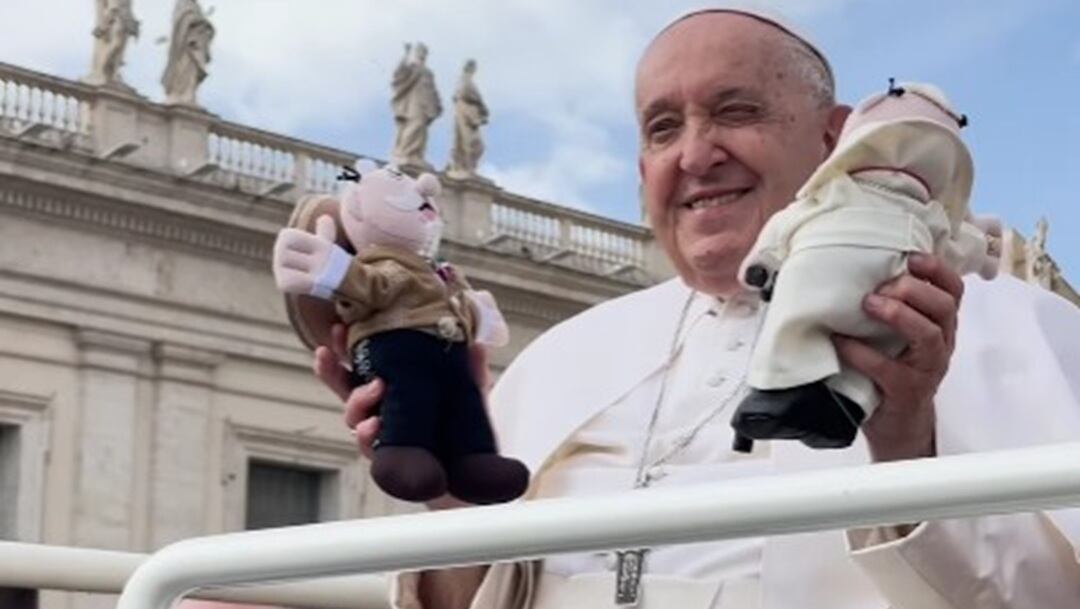 Los 3 pendientes que Víctor González y el Dr. Simi tienen con el papa Francisco