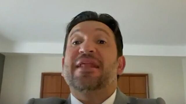 El Kikín fue tundido en redes sociales por anunciar sede del Mundial 2026.