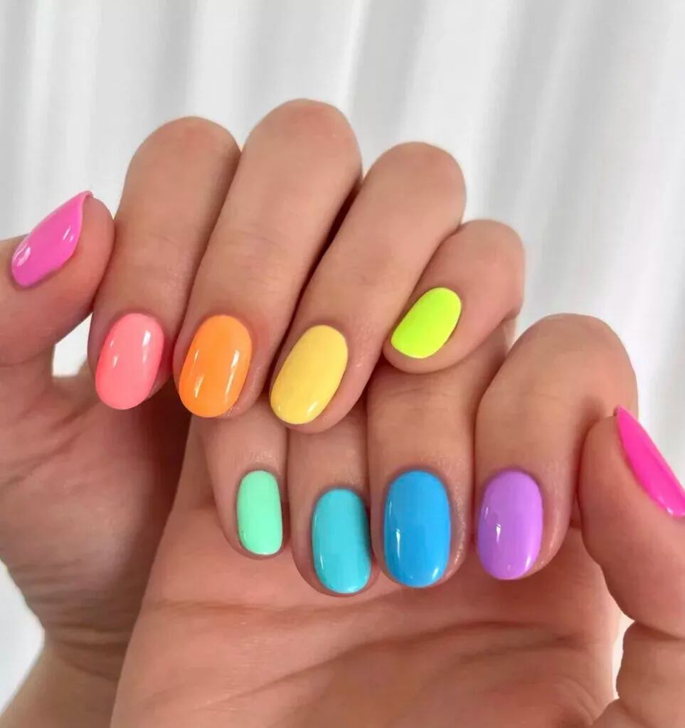 Diseños de uñas para el verano: día de playa