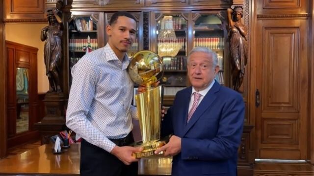 Juan Toscano se reúne con AMLO