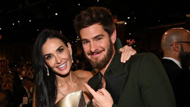 Demi Moore y Andrew Garfield