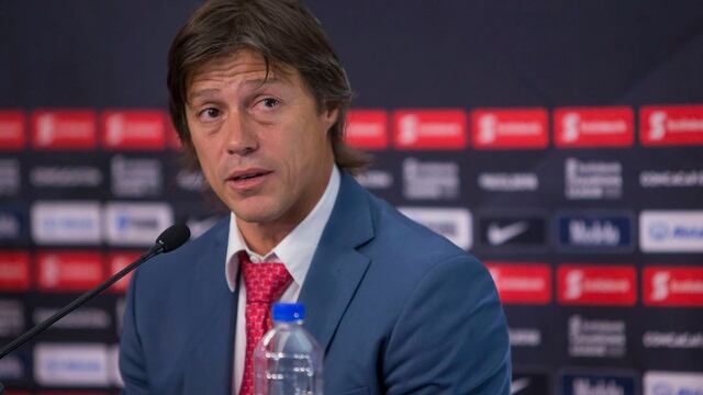 Almeyda en conferencia de prensa.