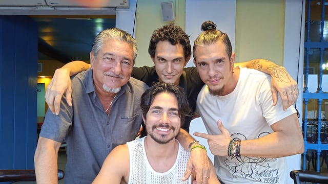 Rolando Chiong (papá), Sinuhe Chiong, Roly Chiong y Sian Chiong (hermanos)