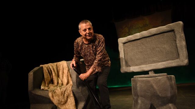 César Bono en 'Defendiendo al cavernícola' después de sus infartos.