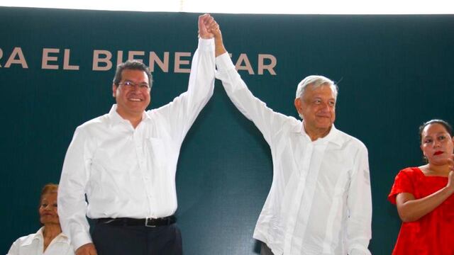 El gobernador Marco Antonio Mena Rodríguez y el presidente Andrés Manuel López Obrador.