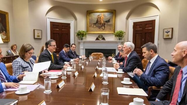 El canciller mexicano en reunión de trabajo con el equipo de Donald Trump