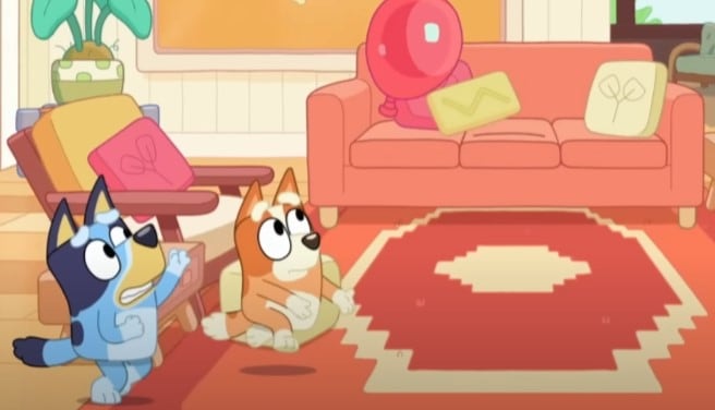Maratón de Bluey y Bingo haciendo ejercicio